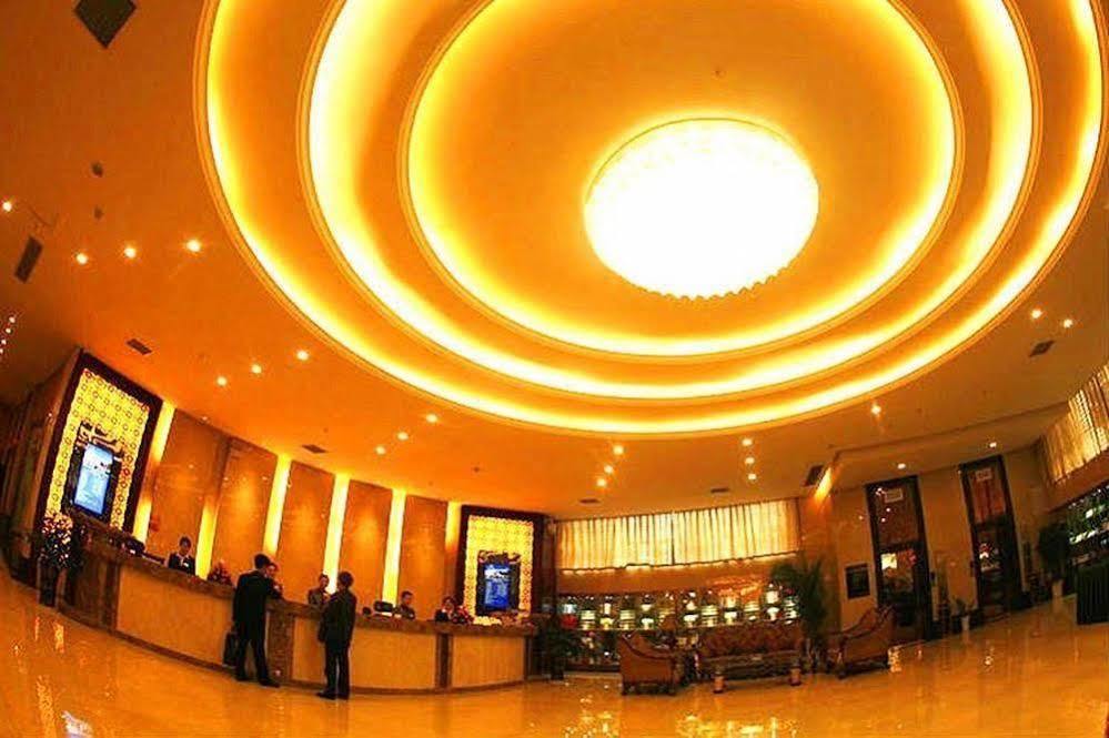 New Beacon Runfeng International Hotel 武汉 外观 照片