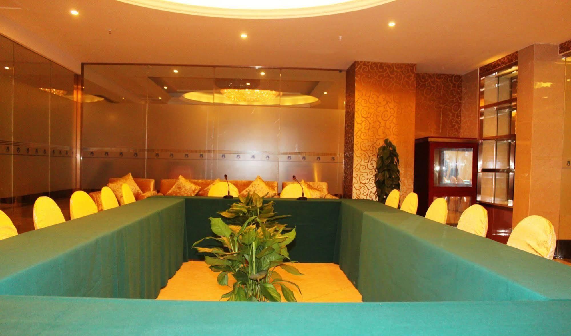 New Beacon Runfeng International Hotel 武汉 外观 照片