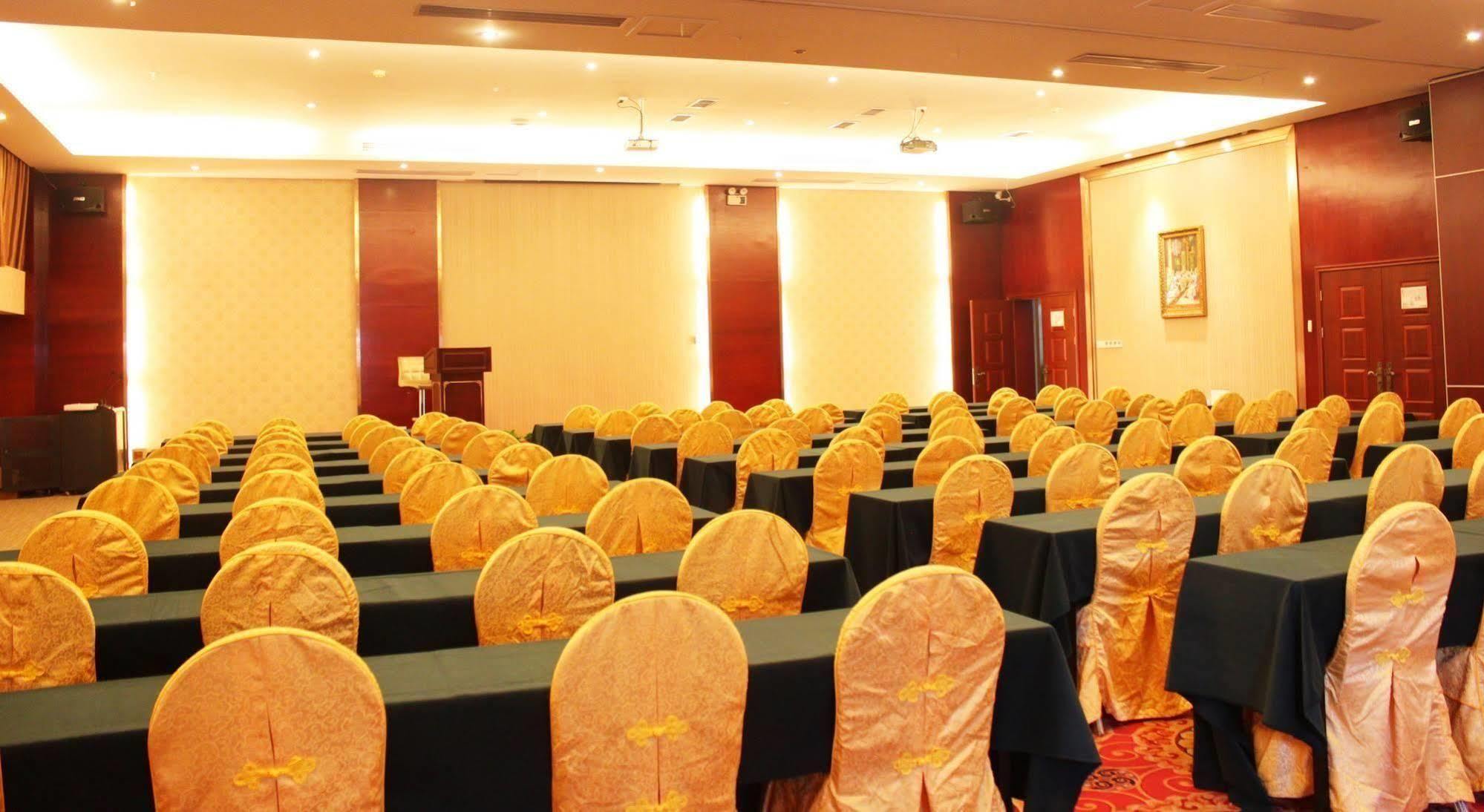 New Beacon Runfeng International Hotel 武汉 外观 照片