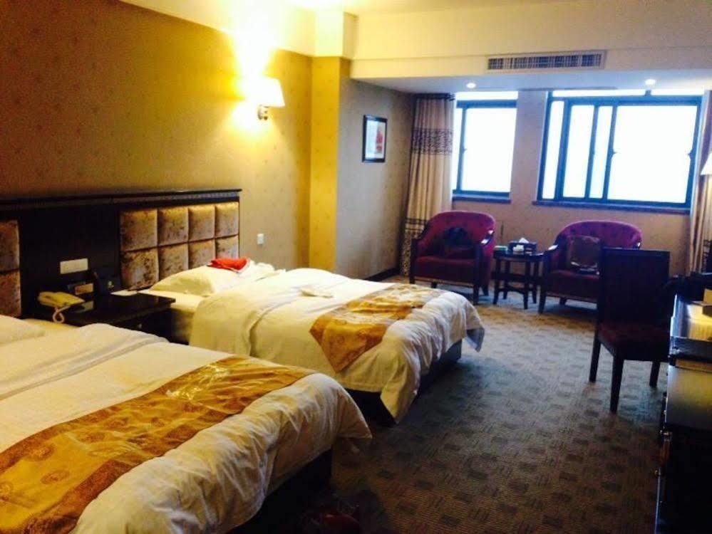 New Beacon Runfeng International Hotel 武汉 外观 照片
