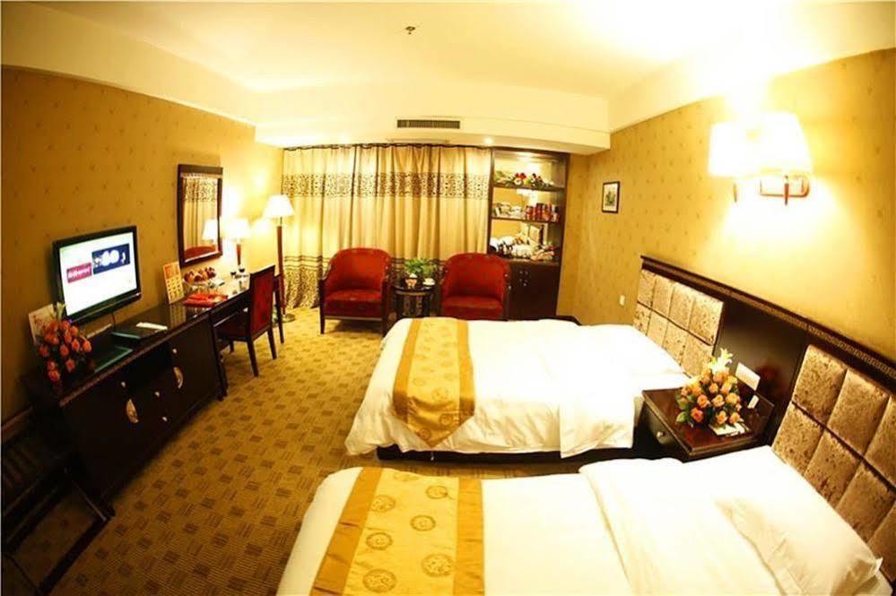 New Beacon Runfeng International Hotel 武汉 外观 照片